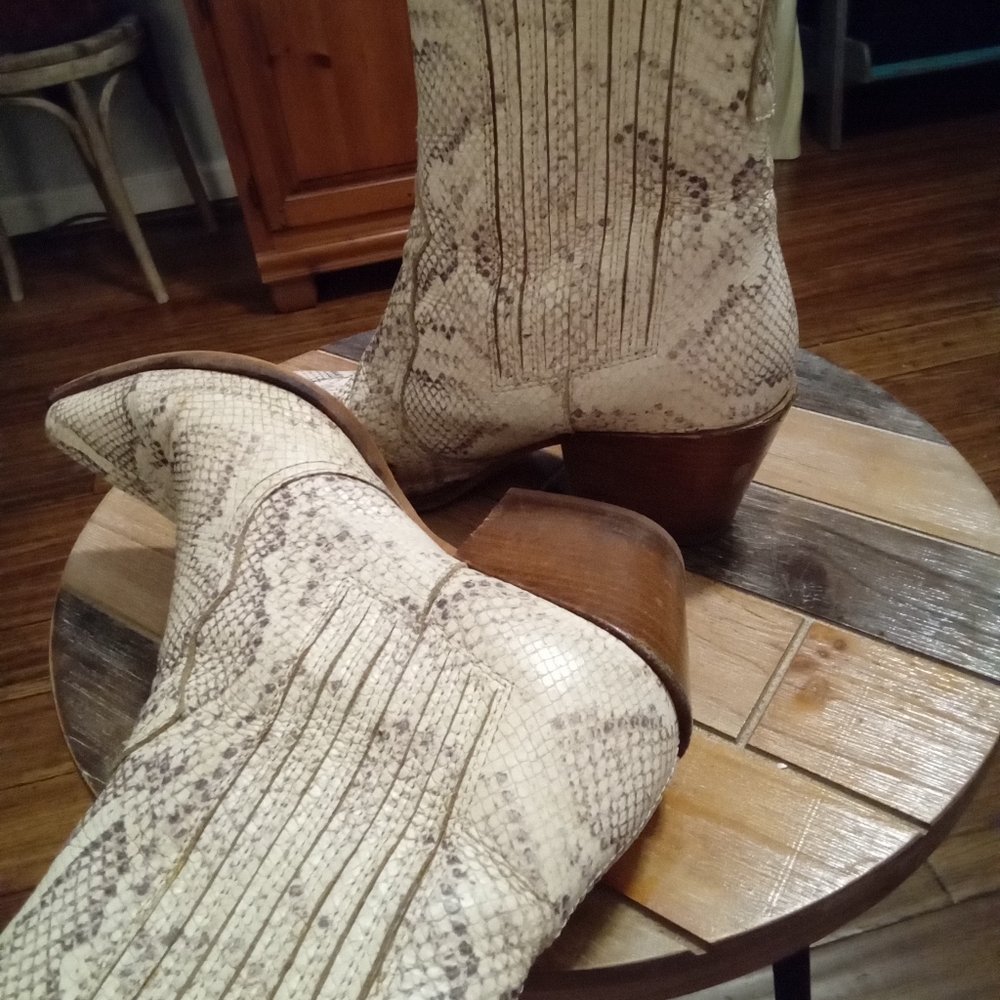 Dolce Vita Serna Snakeskin Leather Booties Size 8.5. Block Heel 2.5" - Picture 10 of 16